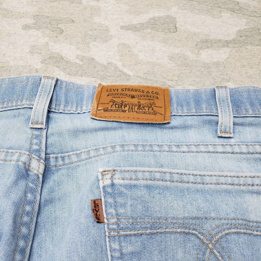 Vintage Levi's Jeans Mens 38x30 Blue 90s Denim Light Wash Brown Tag